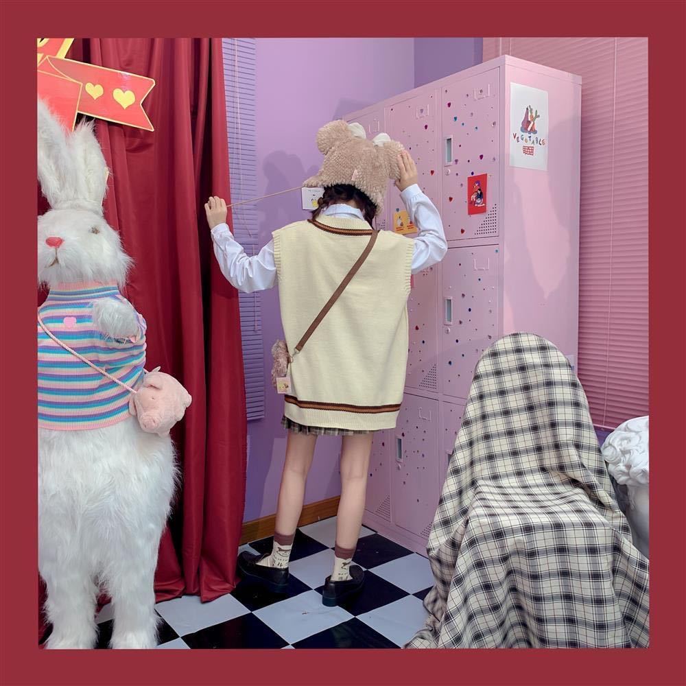 Áo Gile dáng rộng không tay cổ chữ V phong cách sinh viên Hàn Quốc dành cho nữ | BigBuy360 - bigbuy360.vn