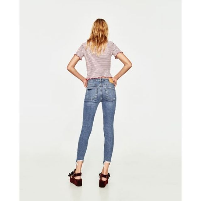 Quần SKINNY JEANS Z@R@ THÊU HOA 2018