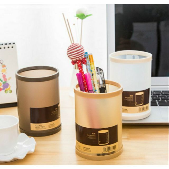 Hộp đựng bút xinh xắn dạng cốc