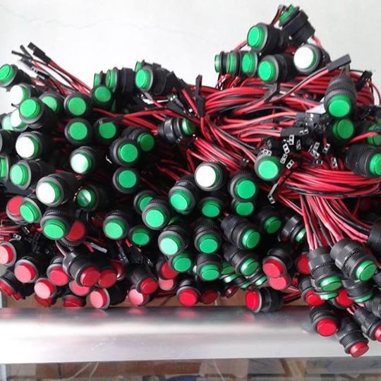 Đế bắt Main và Nút nguồn game Power led dài 80cm - Nút nguồn tròn dán Aone giao màu ngẫu nhiên IPShop