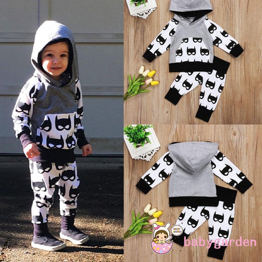 Bộ áo tay dài có nón hoodie và túi giữ ấm tay + quần dài vải thun họa tiết hình cho các bé nhỏ