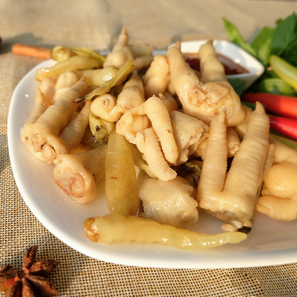 Đồ Ăn Vặt Việt Nam Chân Gà Siêu Cay VuVu Muối Ớt Bếp Cô Hồng Gói 125g