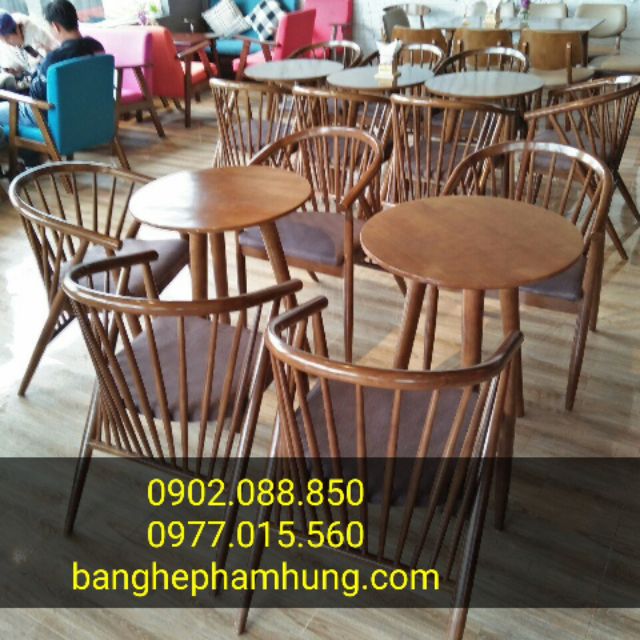 Bộ bàn ghế gỗ cafe giá rẻ sân vườn