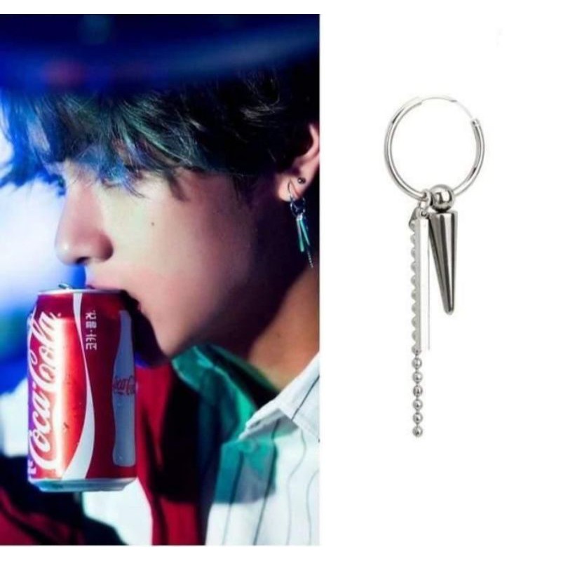 Khuyên tai kiểu dáng hình khối V BTS