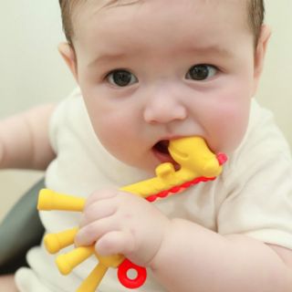 Gặm nướu Hươu/Chuối Cho Bé