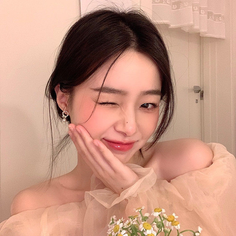 Khuyên Tai Nơ Tua Rua Nhẹ Dịu Dàng Sang Trọng Phong Cách Hàn Quốc Cho Nữ