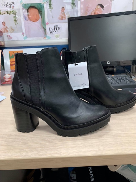 Boots Bershka
