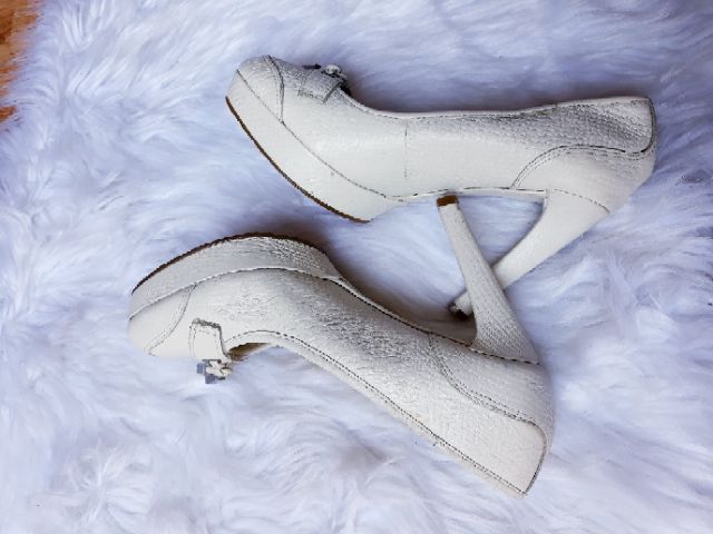 Giày cao gót size 34-34.5 da thật