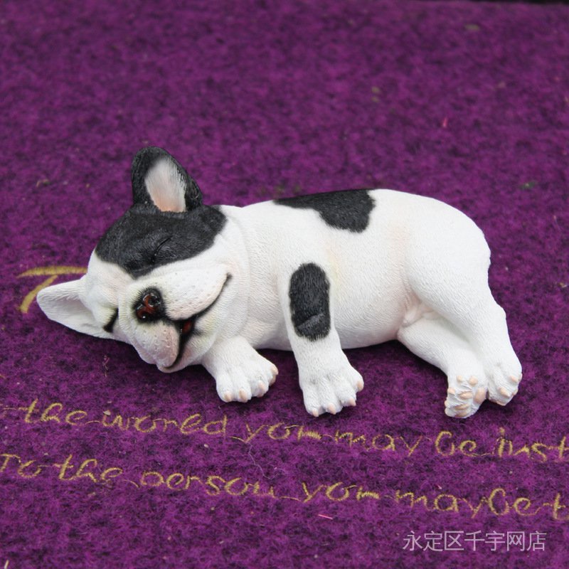 Chú Chó Bull Pháp Dễ Thương Dùng Trang Trí Xe Hơi