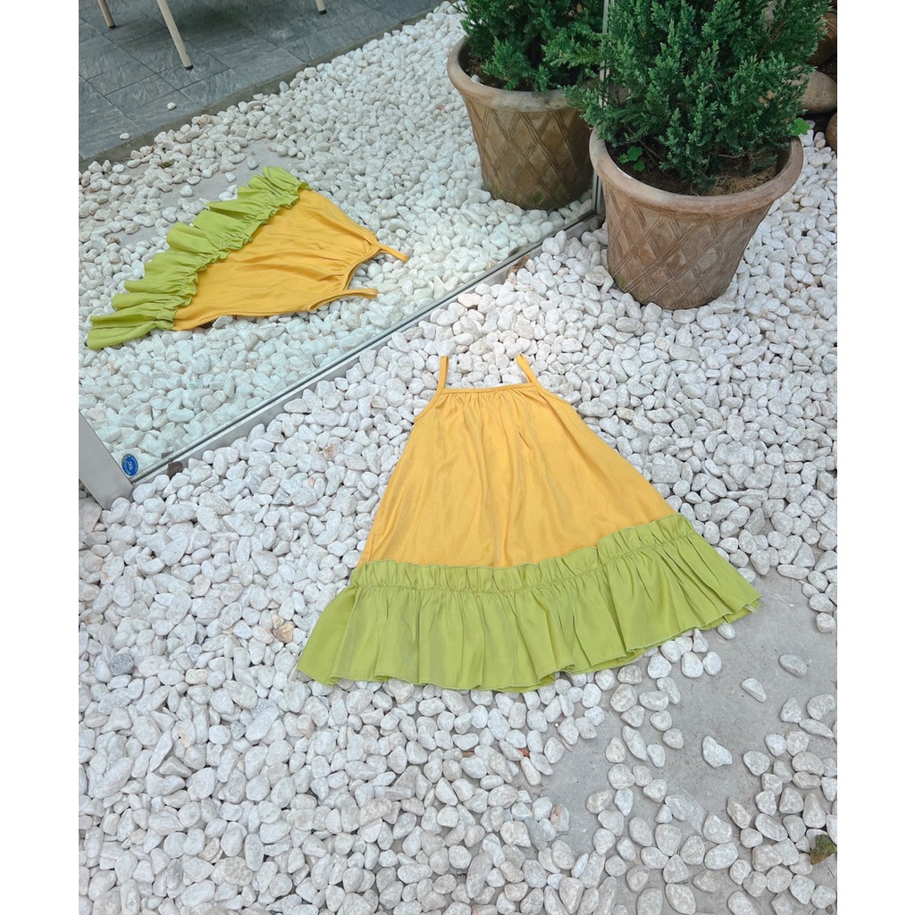 Váy yếm bé gái, váy 2 dây chất đũi trơn phối gam màu nổi bật cho bé