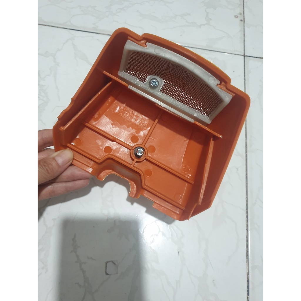 NẮP ĐẬY LỌC GIÓ MÁY CƯA XÍCH 381/382MS