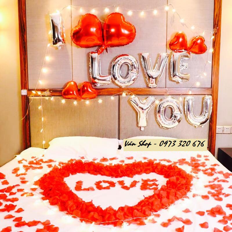 100 cánh Hoa hồng giả lụa trang trí giường cưới