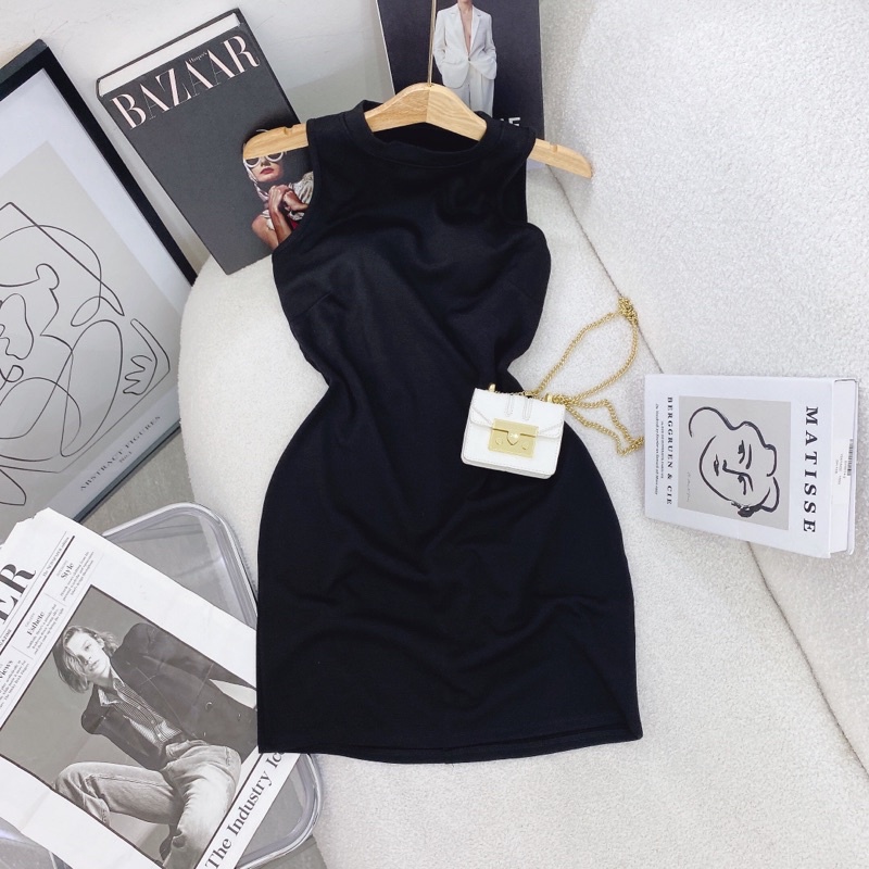 ĐẦM BODY ĐEN CUT OUT LƯNG SÁT NÁCH