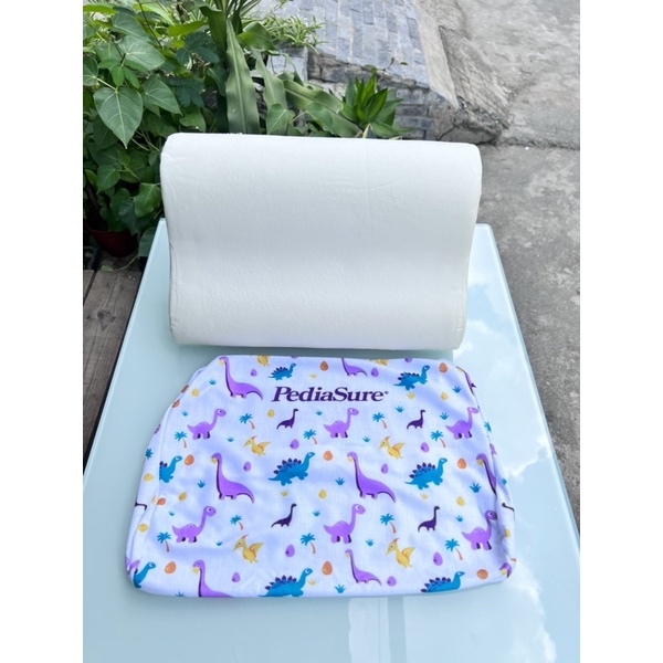 Gối cao su nón cho bé