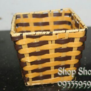 Giỏ giả mây cắm hoa