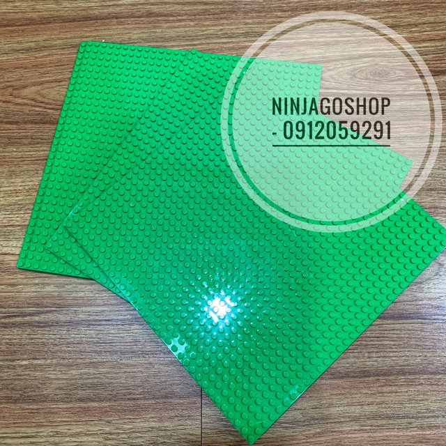 Tấm nền L e-g o Base Plate cỡ 32 x 32 hạt trưng bày