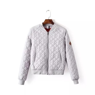 Áo bomber nữ trần trám (order quảng châu)