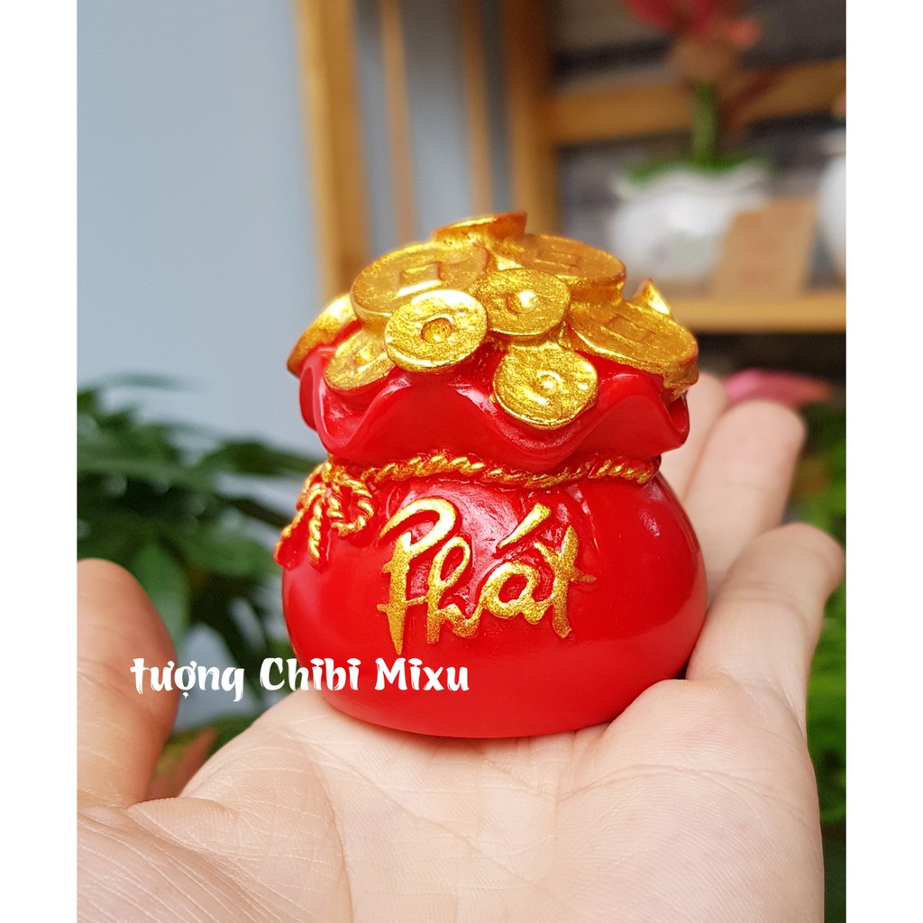 Bộ 02 tượng Ông Bà chibi kèm túi chữ Phát và chân đế tam cấp vuông nhỏ