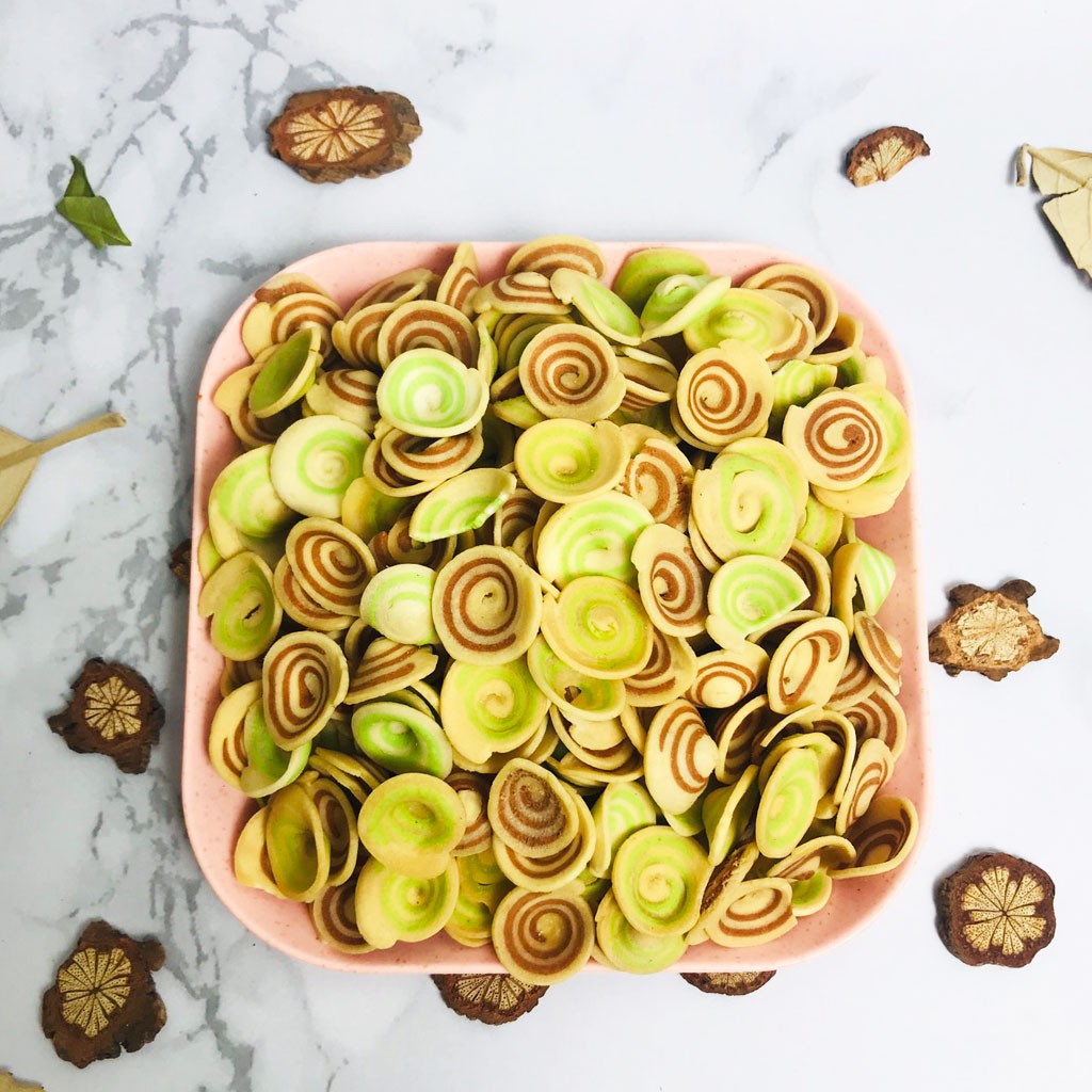 Bánh tai heo mix hai vị trà xanh và socola hũ 330g đồ ăn vặt Hà My | BigBuy360 - bigbuy360.vn