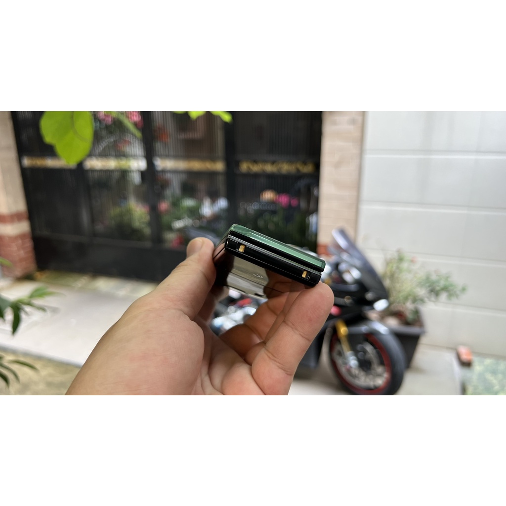 Điện thoại sharp sh-01b  chính hãng