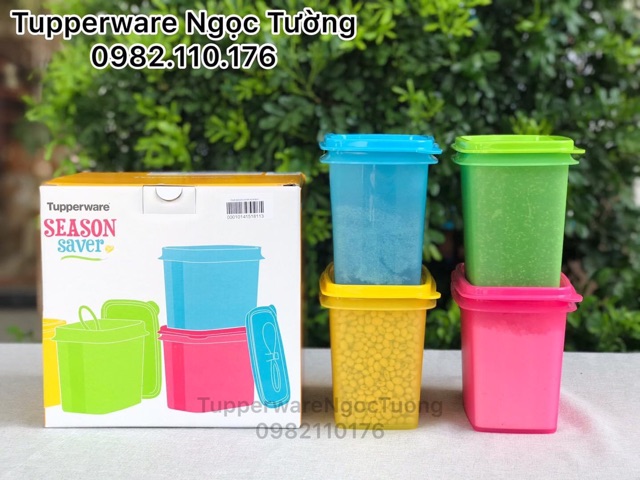 Hộp gia vị đồ khô có muỗng season saver Tupperware