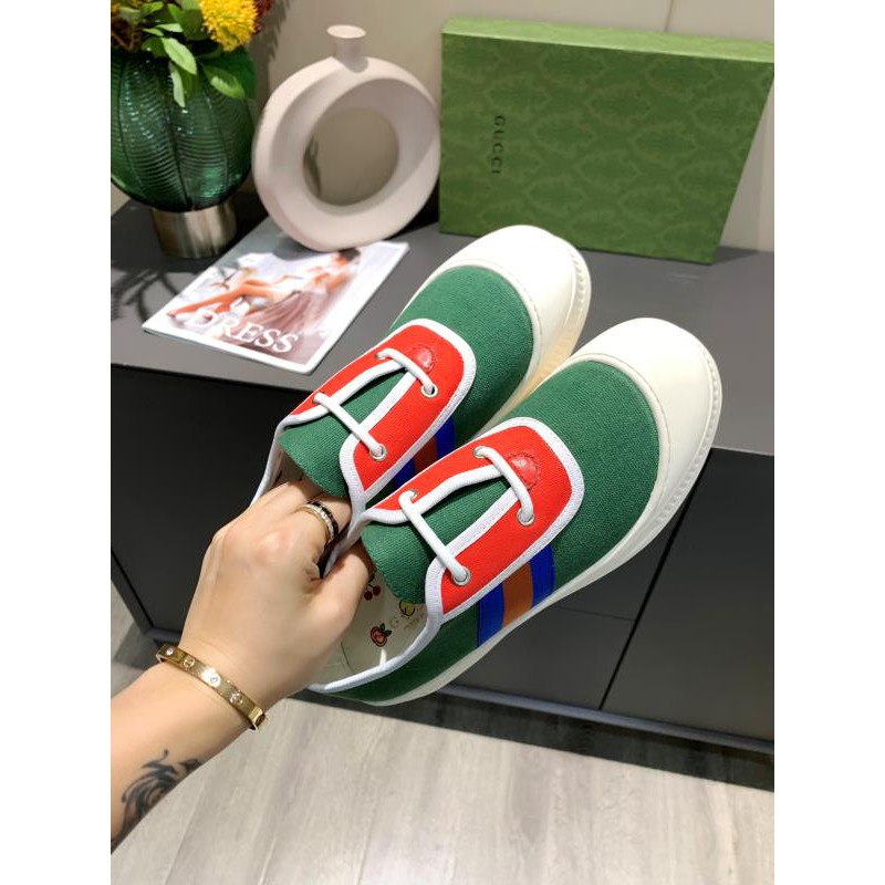 Giày sneakers nam da thật GUCCI GG GC thiết kế năng động và hiện đại với phần dây thiết kế độc đáo, sáng tạo