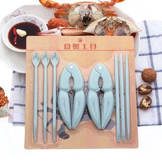 Dụng cụ bẻ càng cua cực tiện lợi sskids