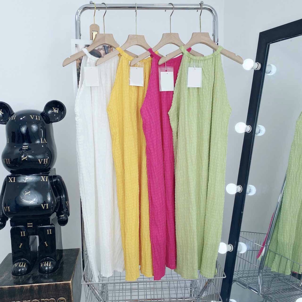 Đầm MAXI Cổ Yếm  Dáng Xòe Chất Liệu vải Xốp Nhẹ, hình thật ,đẹp sang chảnh đủ màu