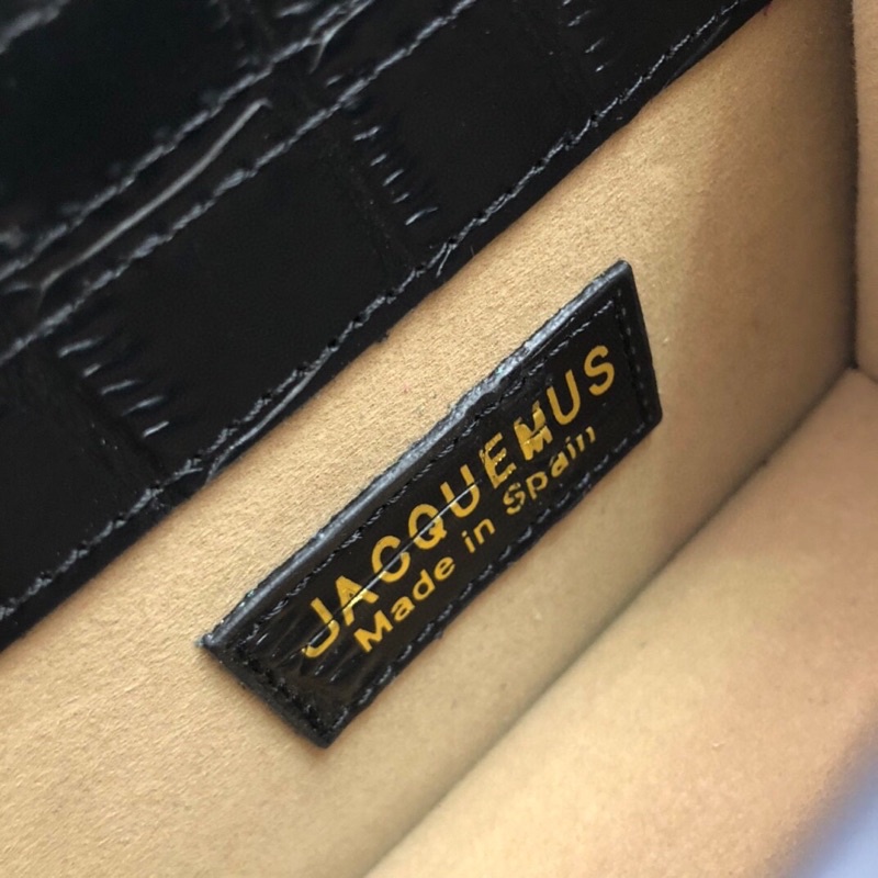 Túi xách Jacquemus vân rắn sz 17 da bò