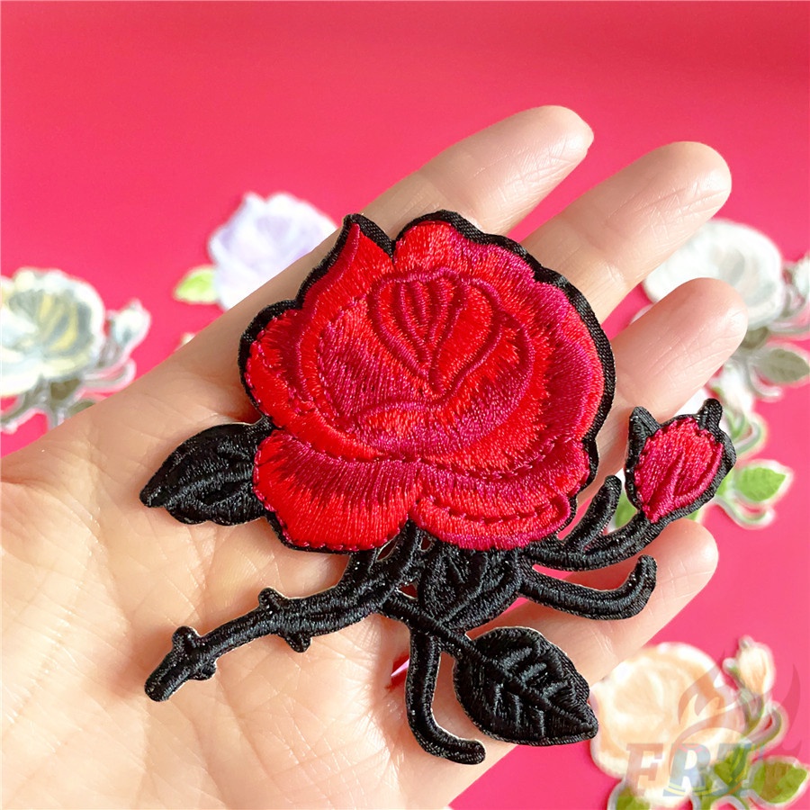 ☸ Sticker Ủi Thêu Hình Bướm &amp; Hoa Hồng ☸ 1 Sticker Ủi Thêu Hình Huy Hiệu
