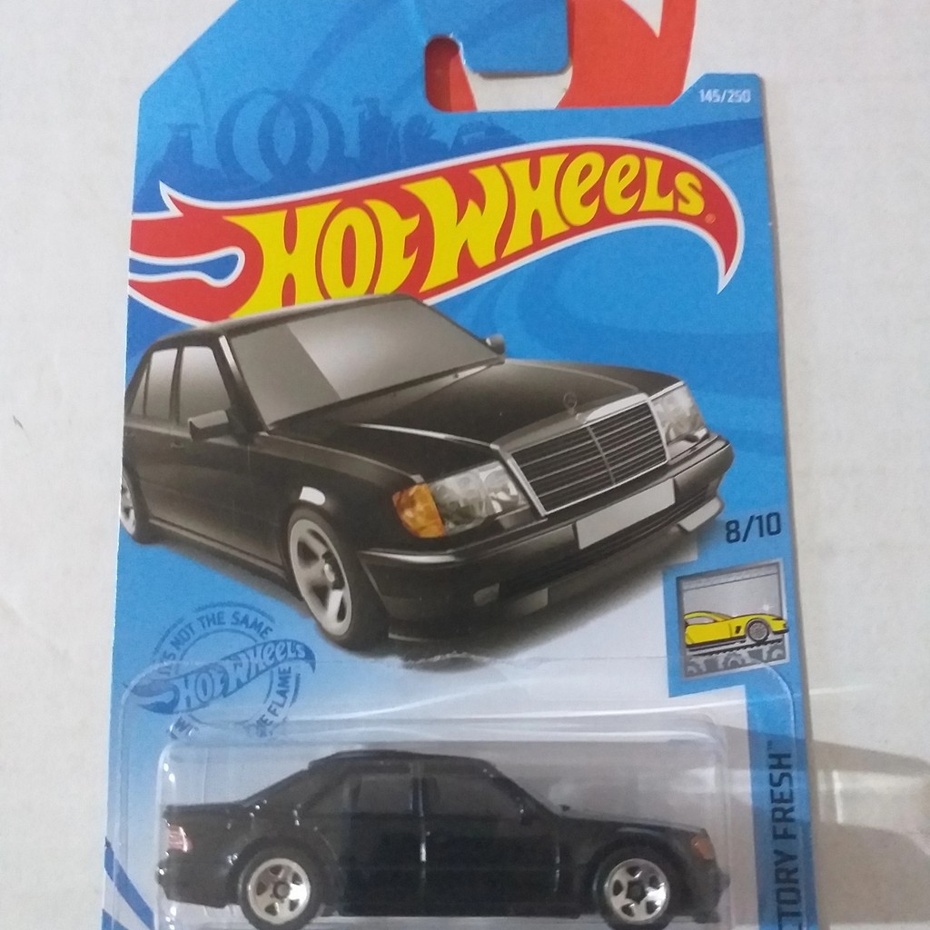 Hot Wheels Mô Hình Đồ Chơi Xe Hơi Mercedes Benz 500e