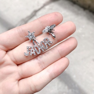 Hoa tai con ong J.Dior bạc 925