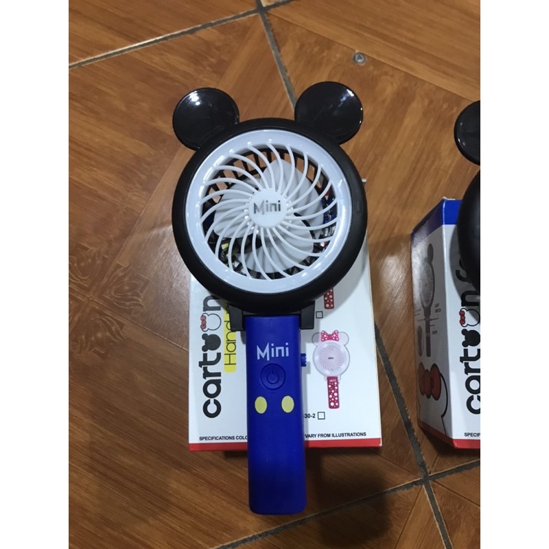 Quạt điện cầm tay 4 cánh có đế để bàn ( Quạt mini ) | BigBuy360 - bigbuy360.vn
