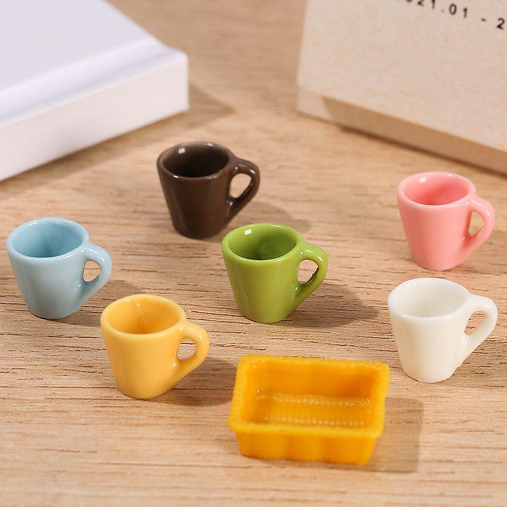 Set 5 / 6 Ly Uống Nước Mini Bằng Nhựa Resin Cho Nhà Búp Bê
