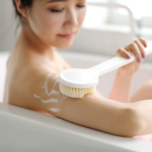 [GIẢM GIÁ SHOCK] Cây Cọ Lưng MUJI Nhật -Bàn Chải Tắm Chà Lưng Tay Cầm Massage Tẩy Tế Bào Chết Đồ Dùng Phòng Tắm Tiện Ích