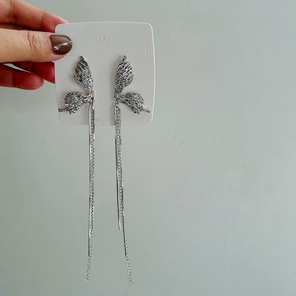 Bông tai dáng dài hình cánh bướm phối tua rua sang trọng thời trang cho nữ