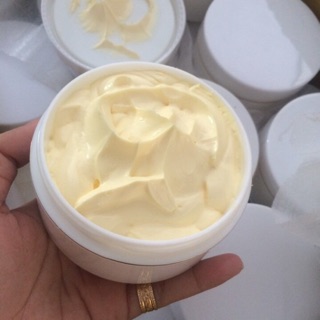 Kem dưỡng trắng da body Pilla 