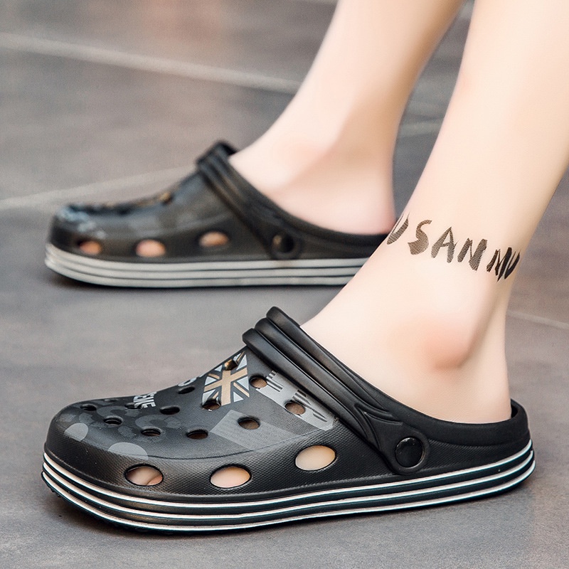 Dép Sandal Thiết Kế Đục Lỗ Thoáng Khí Siêu Nhẹ Thời Trang Đi Biển Cho Nam RKC250