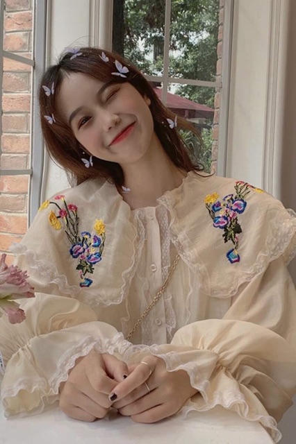 Áo sơ mi bánh bèo