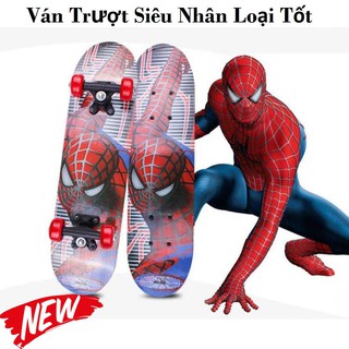 Ván trượt hình siêu nhân cho bé chăc chắn chịu lực tốt đèn phát sáng. Thiết kế nhỏ gọn xinh xắn, với hình ảnh đáng yêu