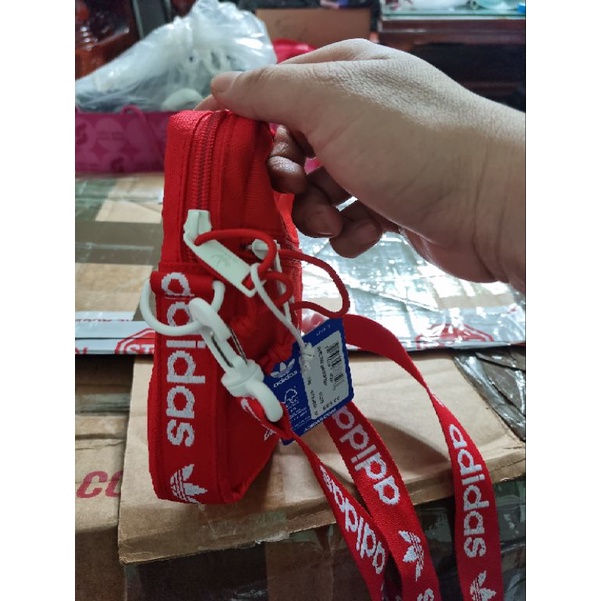 Túi đeo chéo mini Adidas - HÀNG AUTH MUA TẠi MỸ
