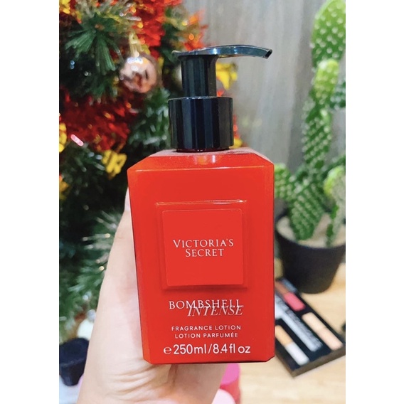 Kem dưỡng da Victoria's Secret Lotion Bombshell Intense