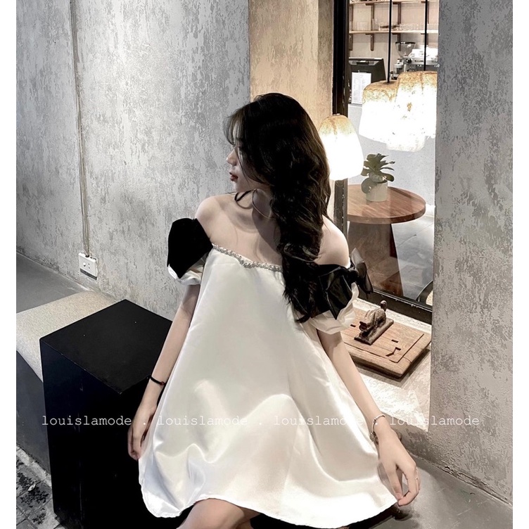 Váy Trễ Vai Đính Nơ Kết Đá
