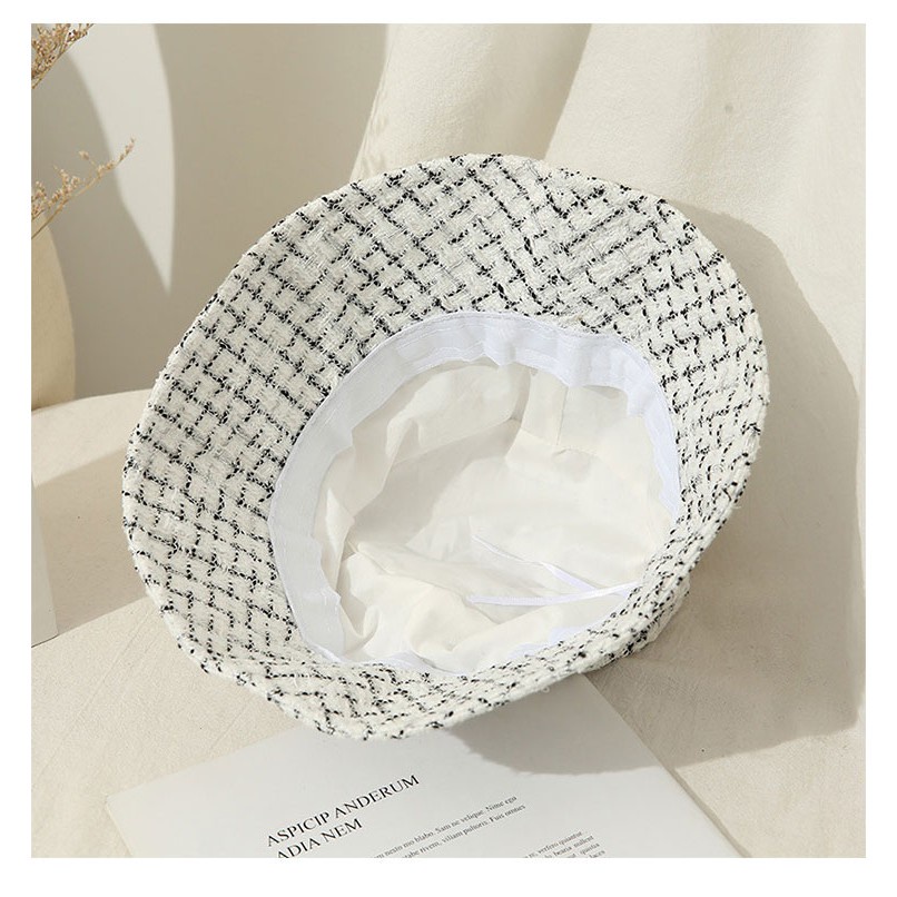 Mũ tai bèo họa tiết sọc caro thời trang mùa thu đông trẻ trung dành cho nữ