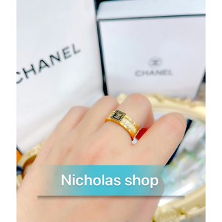 Nhẫn titan Lv mạ vàng