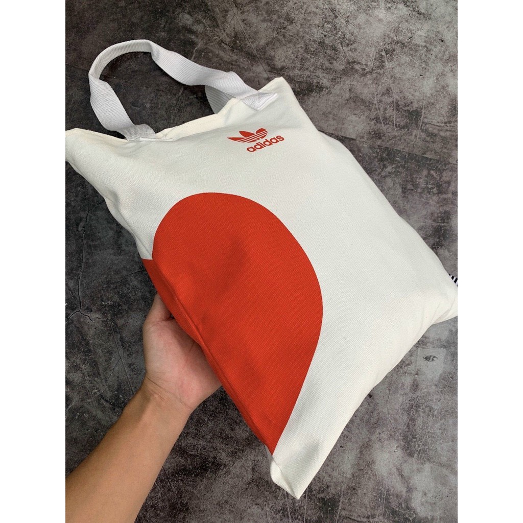 Túi Chợ VALENTINE COUPLE SHOPPER BAG WHITE B180 Siêu To Hàng Thái Full Tag Code