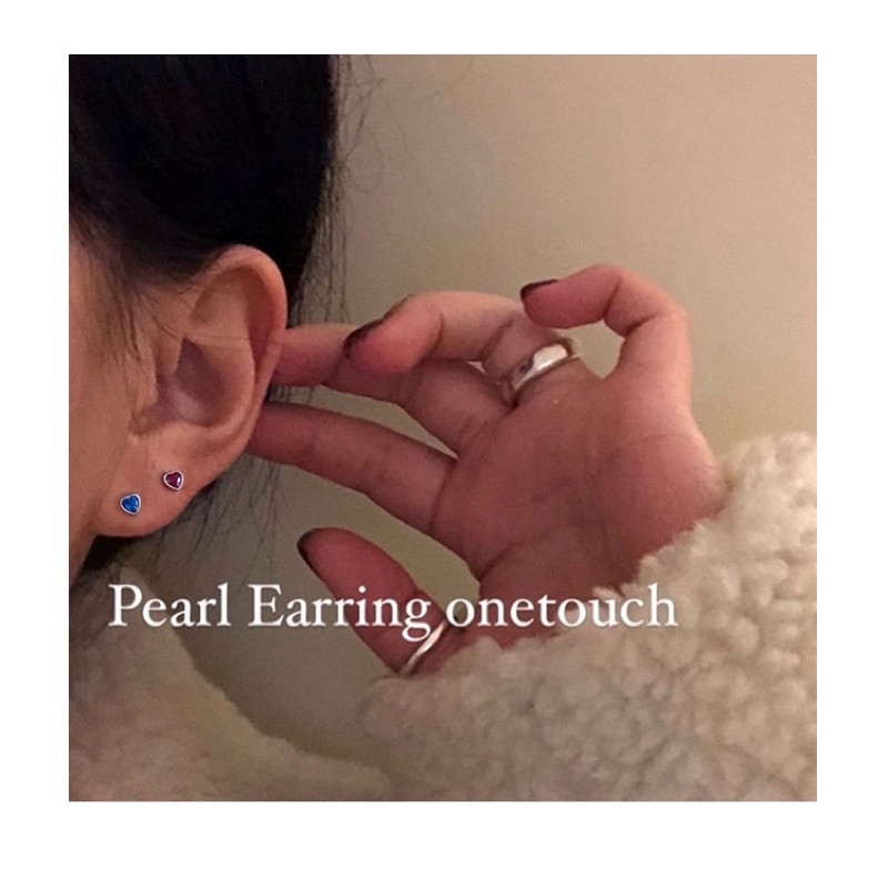 𝐯𝐞𝐥𝐯𝐞𝐭𝐩𝐢𝐧𝐤.𝐚𝐜𝐜🇰🇷 | Khuyên tai trái tim đá màu lấp lánh