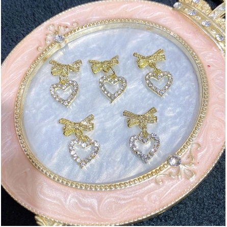 charm trang trí nail