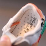 Giày thể thao cho bé