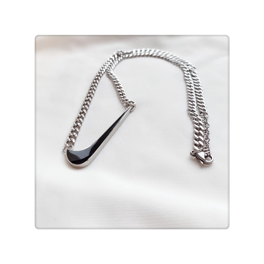 Dây Chuyền logo Phong Cách Hiphop không thể thiếu của các cô nàng cá tính DC01